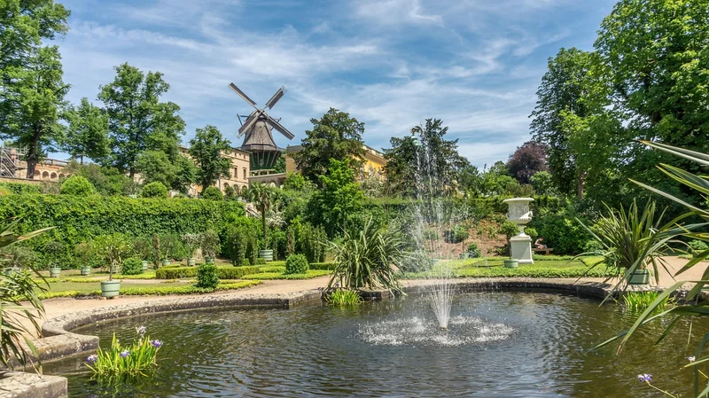 Schloss Sanssouci vor der Restaurierung